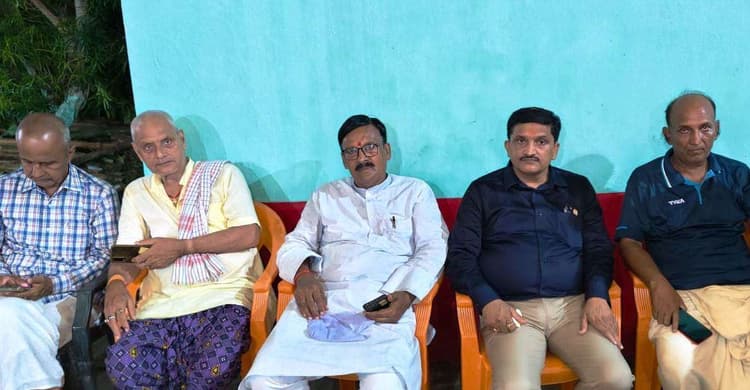 धान खरीद में बिचौलियों की भूमिका पर किसानों ने जतायी नाराजगी