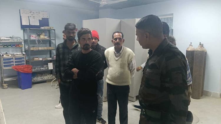 फुलवरिया में थ्रेशर मशीन की चपेट में आने से युवक की गयी जान, परिजनों में कोहराम