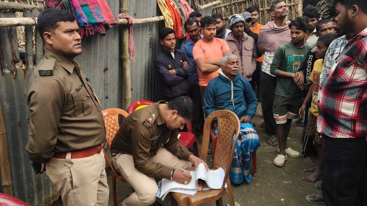 ग्रामीण चिकित्सक के सूई लगाते ही युवक की गई जान, कोहराम ग्रामीण चिकित्सक के सूई लगाते ही युवक की गई जान, कोहराम