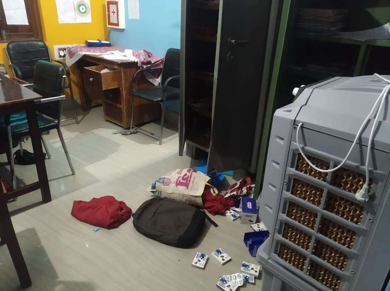 सेना के जवान व स्वाश्रयी सेवा संघ के कार्यालय में चोरी