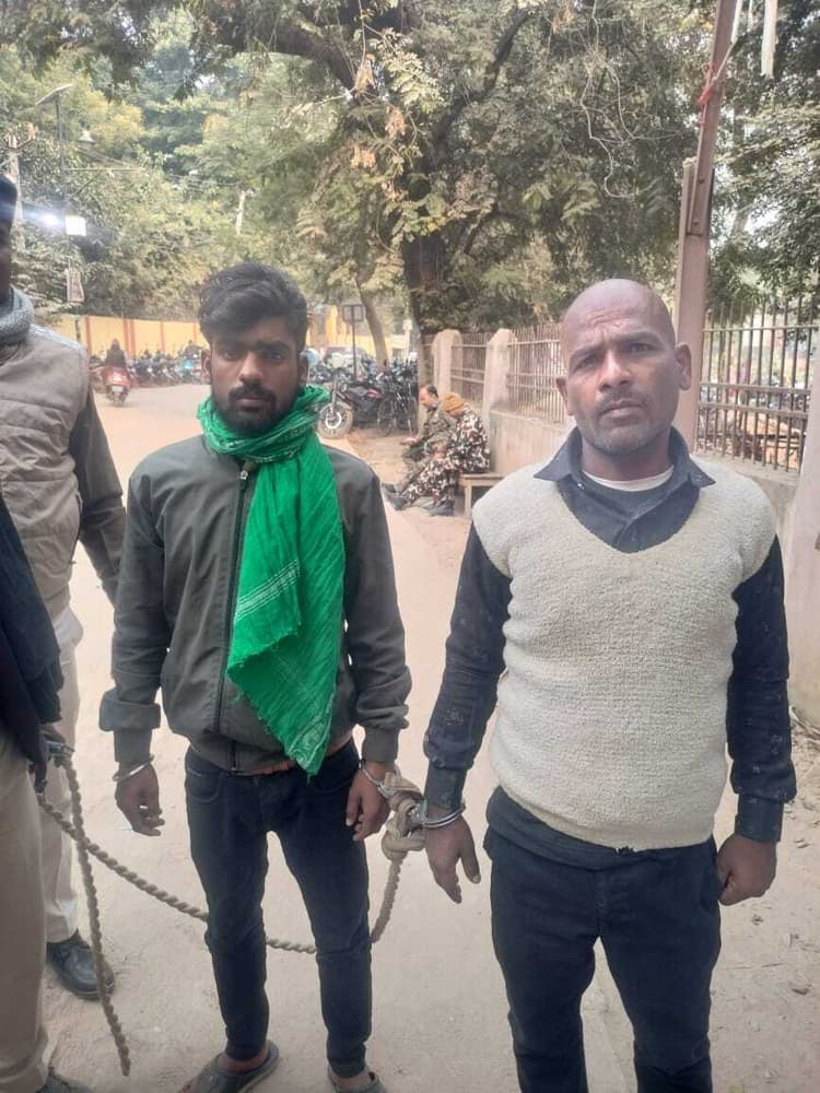 शराब तस्करी से जुड़े दो आरोपित गिरफ्तार, भेजे गये जेल