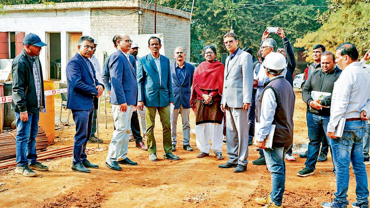 Rourkela News : सेंट्रल ऑडिट टीम ने एनआइटी का किया दौरा, इंफ्रास्ट्रक्चर परियोजनाओं का किया निरीक्षण