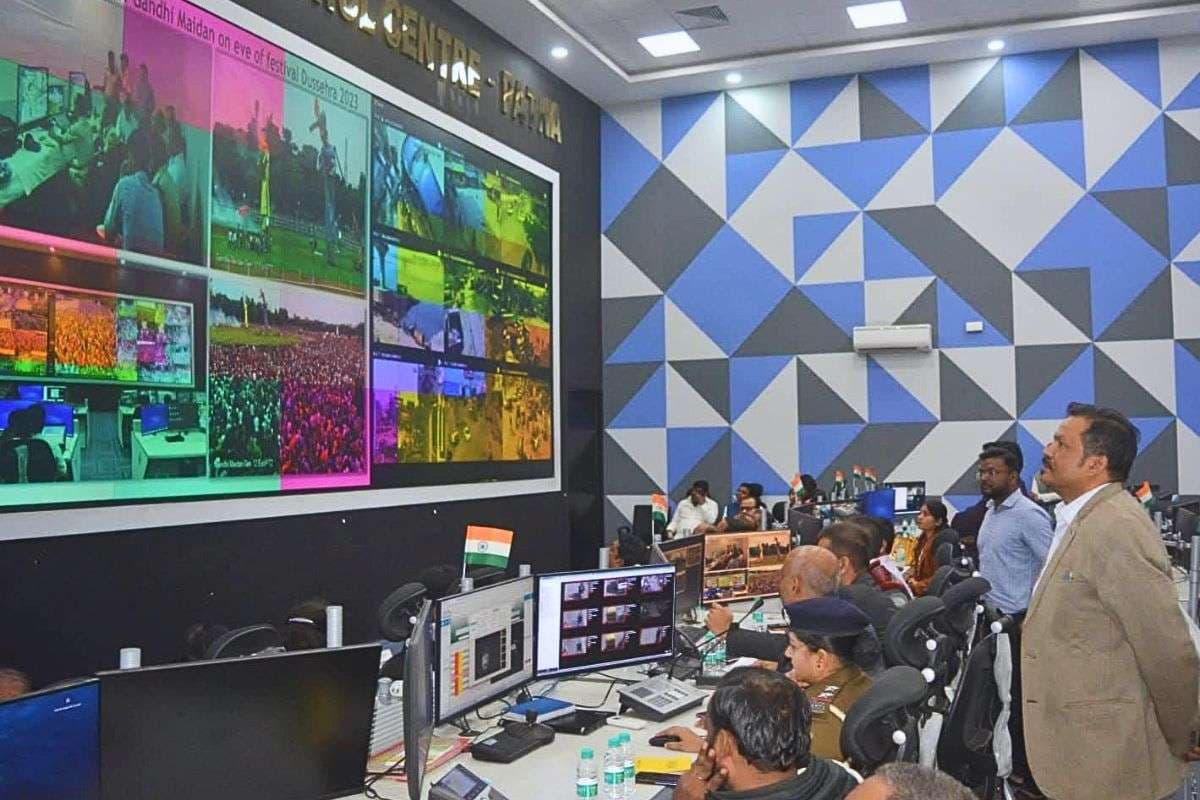 पटना में सड़क किनारे ज्यादा देर खड़ी की गाड़ी तो बजेगा अलार्म, डिजिटल लाइन और ICCC कैमरों से होगी हाई-टेक निगरानी