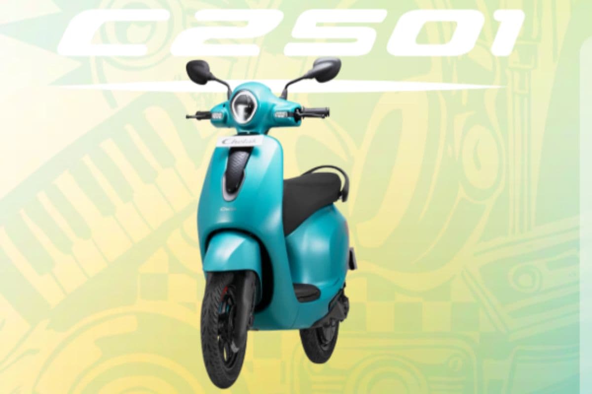 Bajaj Chetak C25 की सेल शुरू, पहले बुकिंग पर मिलेगा 4,299 रुपये सस्ता