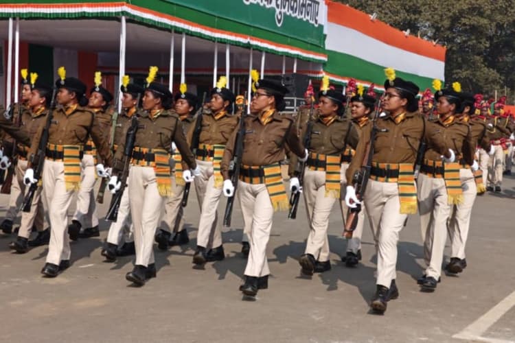 CM विदेश में, आयुक्त का पद खाली… फिर भी दुमका में ग्रैंड होगा रिपब्लिक डे सेलिब्रेशन