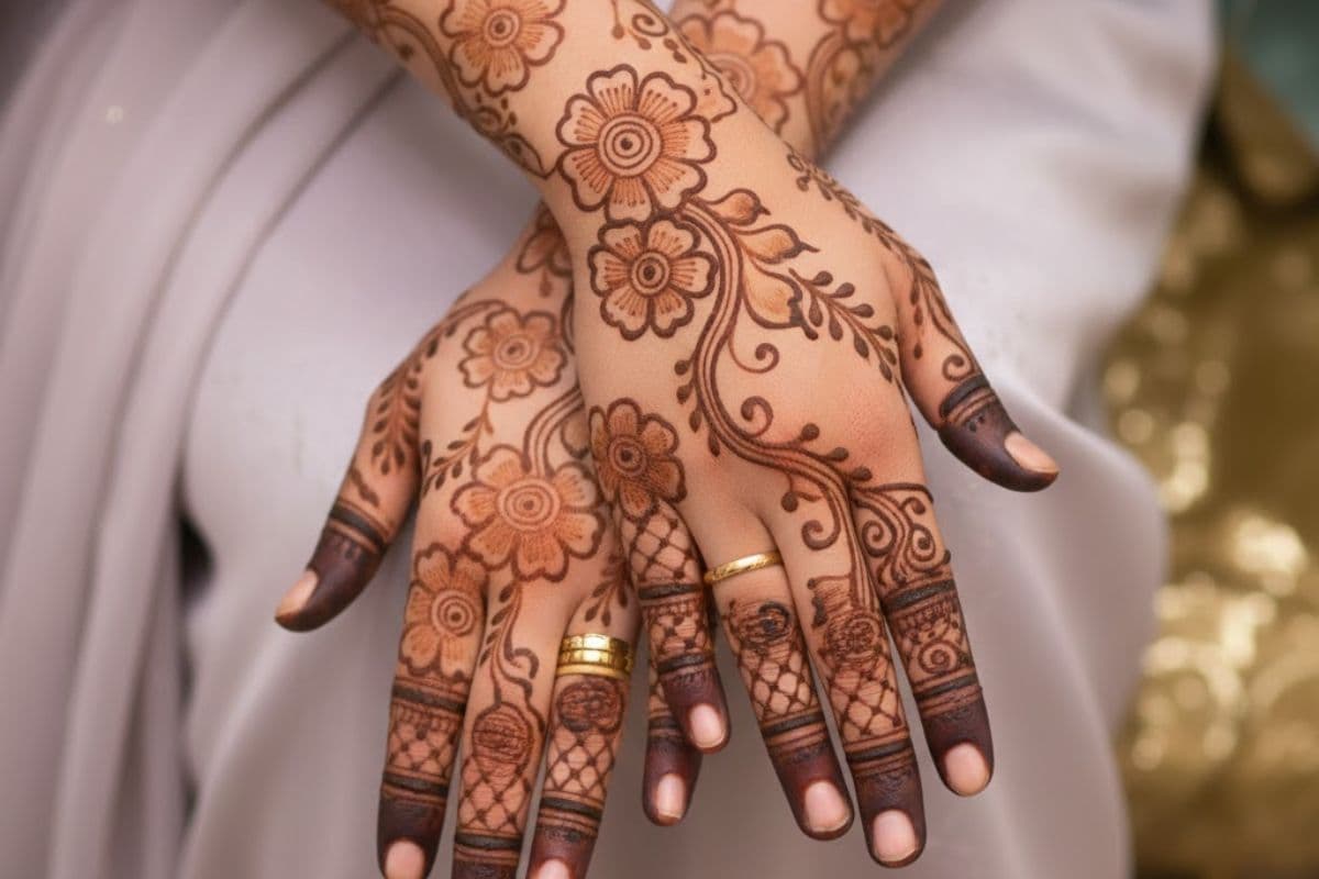 Flower Mehndi Design  (AI IMAGE)