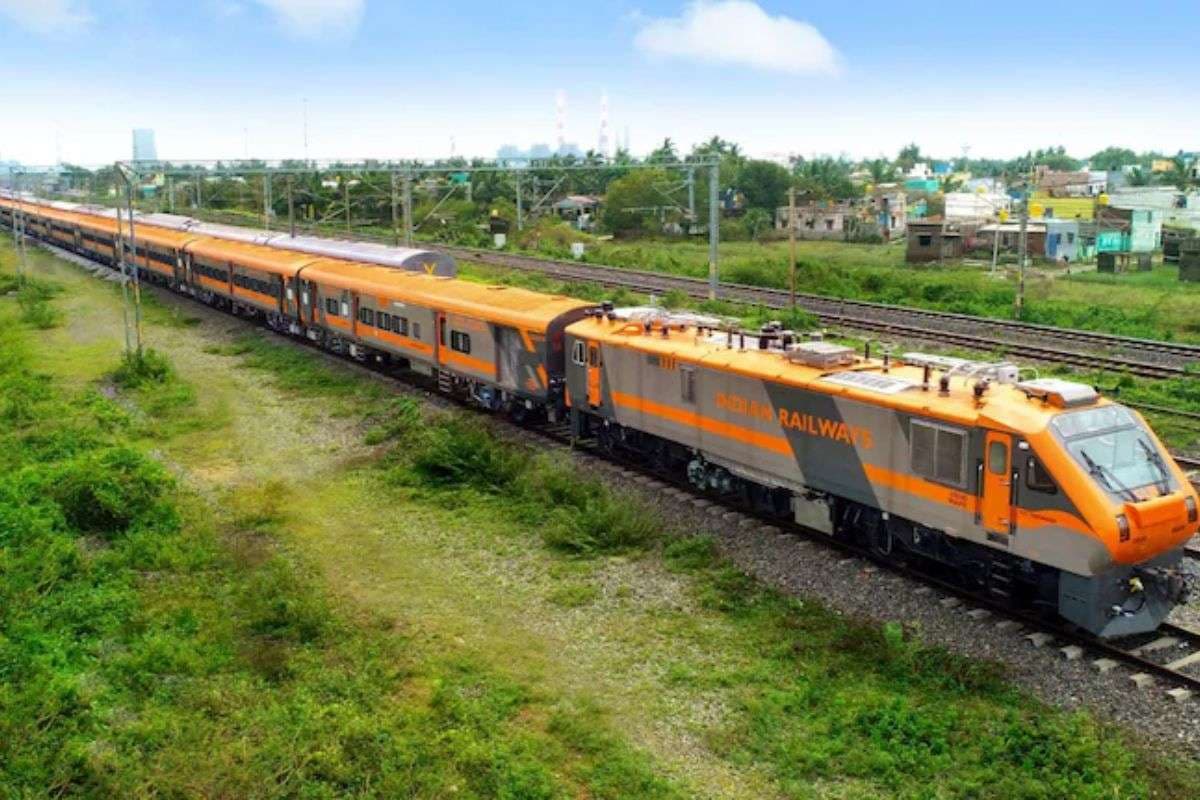 Howrah-Anand Vihar Amrit Bharat Express