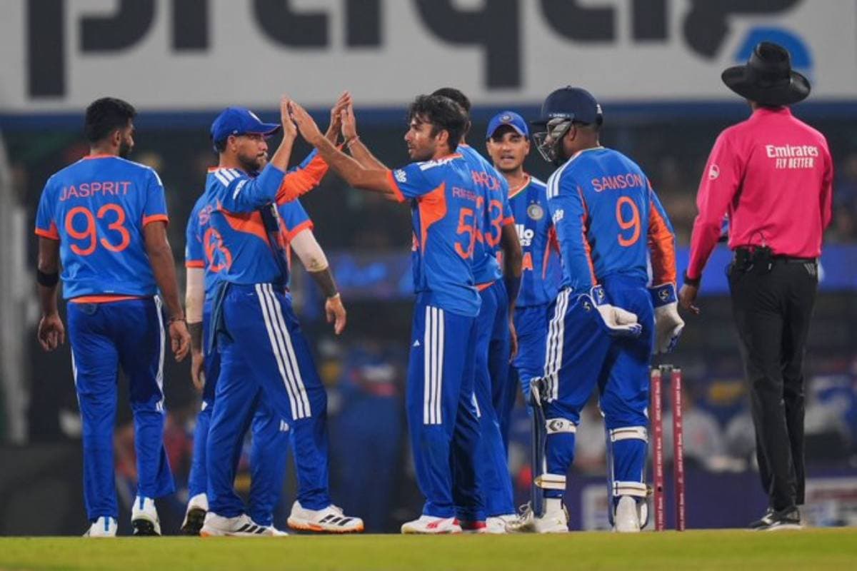 IND vs NZ 4th T20: क्या विशाखापत्तनम में कटेगा संजू सैमसन का पत्ता? प्लेइंग 11 में हो सकते हैं 4 बड़े बदलाव!