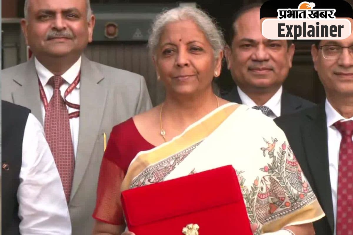 Nirmala Sitharaman Attire : क्या इस बार बजट पर चलेगा बंगाल की बालूचरी साड़ी का जादू?
