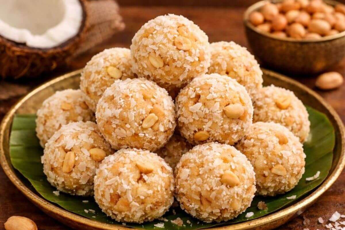 Peanut Coconut Laddu: घर पर बनाएं मूंगफली-नारियल के लड्डू, ऐसा स्वाद कि हर बार बनाएंगे आप