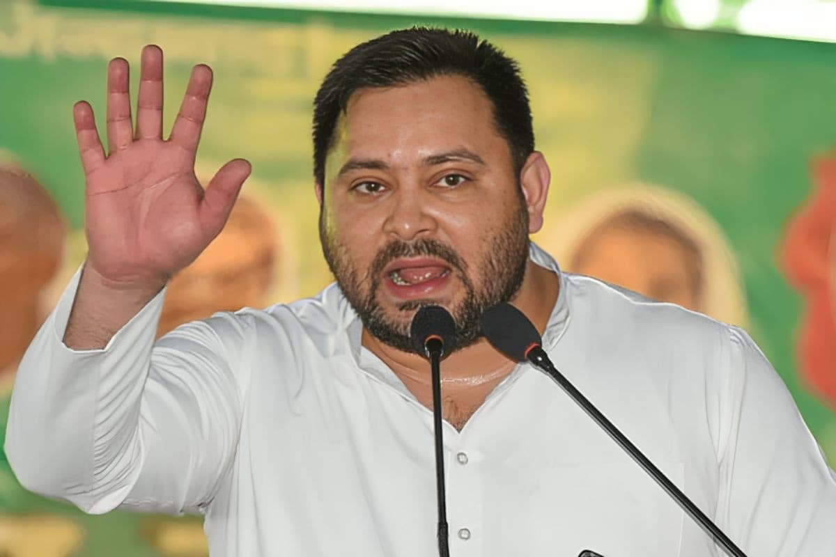 पटना हॉस्टल कांड: CBI को जांच सौंपने पर भड़के तेजस्वी, बोले- बिहार का प्रशासनिक ढांचा भ्रष्ट