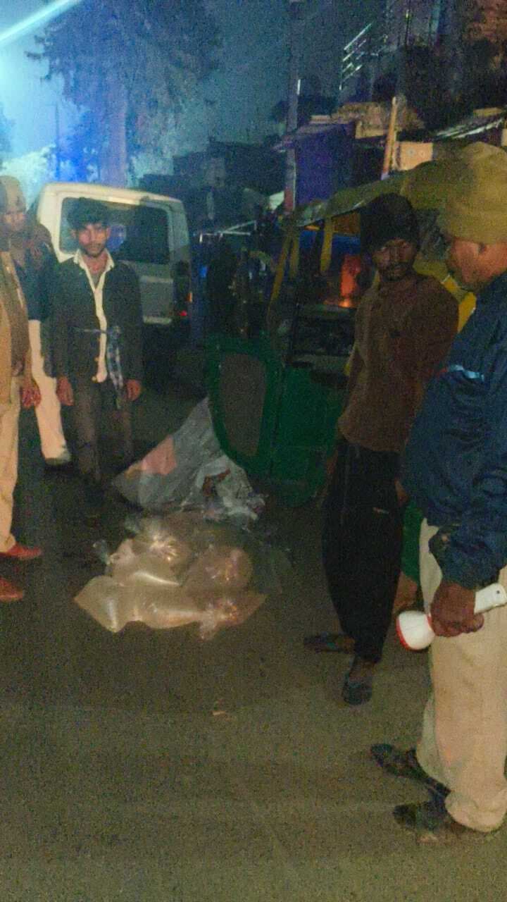 शराब लदा ऑटो जब्त, दो तस्कर धराये