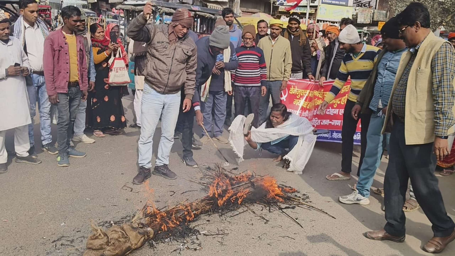 अमेरिकी नीतियों के विरोध में भाकपा माले ने किया प्रदर्शन