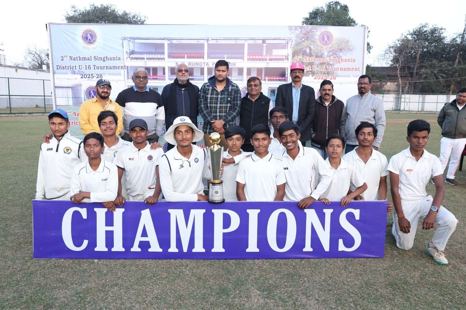 Chaibasa News : सिंहभूम चैलेंजर्स को हरा कर फाइटर्स बना चैंपियन