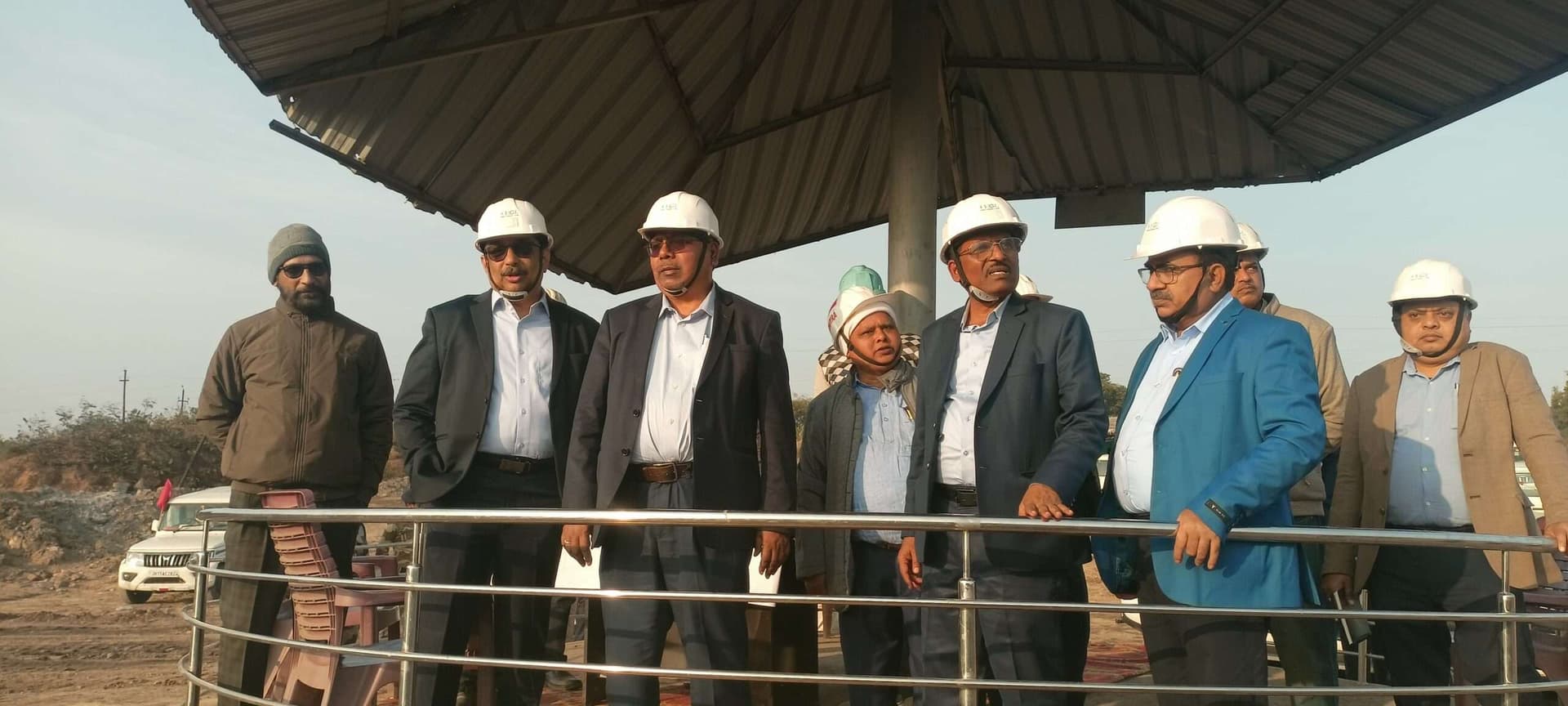 कोलियरी का उत्पादन बढ़ाने व सुरक्षा मानकों को और सुदृढ़ करने पर हुई चर्चा