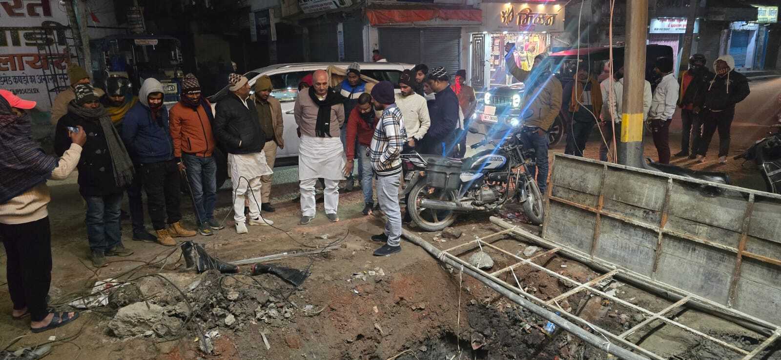 नगर परिषद नाला निर्माण- एक नहीं एक सौ मुकदमा होने पर भी सही कहने से नहीं चूकेंगे – विधायक