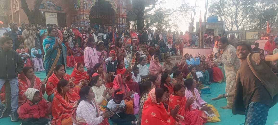 भक्ति जागरण में गीतों पर खूब झूमे श्रद्धालु