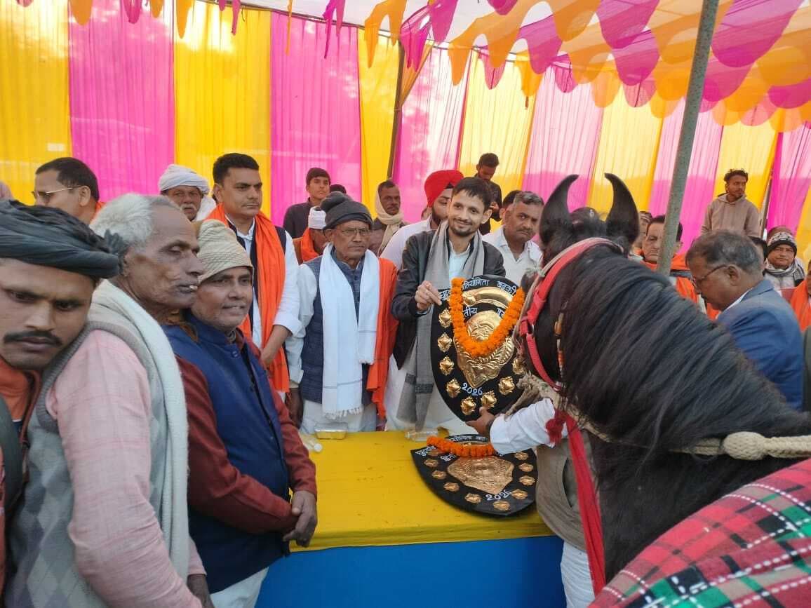 रामघाट शिवालय पर घुड़दौड़ प्रतियोगिता का किया गया आयोजन