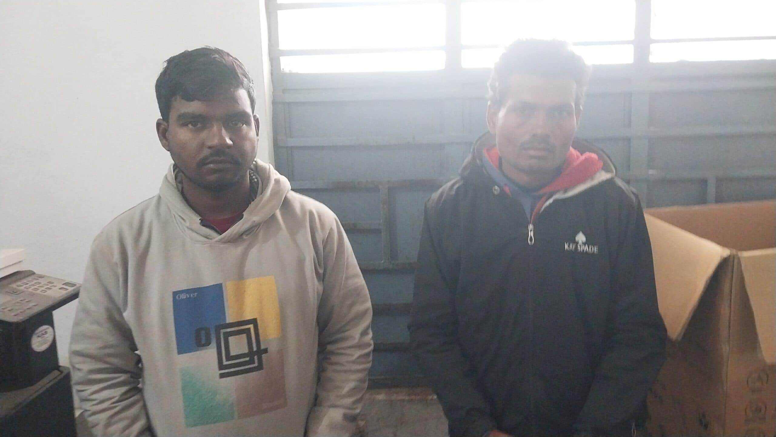 hajipur news. ट्रांसफॉर्मर के तार की चोरी करने के दो आरोपित गिरफ्तार