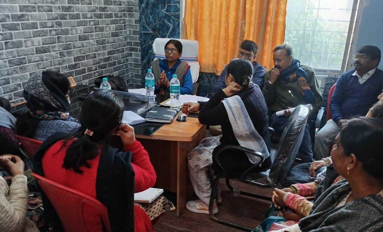 Deoghar news : बाल विवाह के खिलाफ जागरुकता कार्यशाला, धर्मगुरुओं व जनप्रतिनिधि को आमंत्रण Deoghar news : बाल विवाह के खिलाफ जागरुकता कार्यशाला, धर्मगुरुओं व जनप्रतिनिधि को आमंत्रण