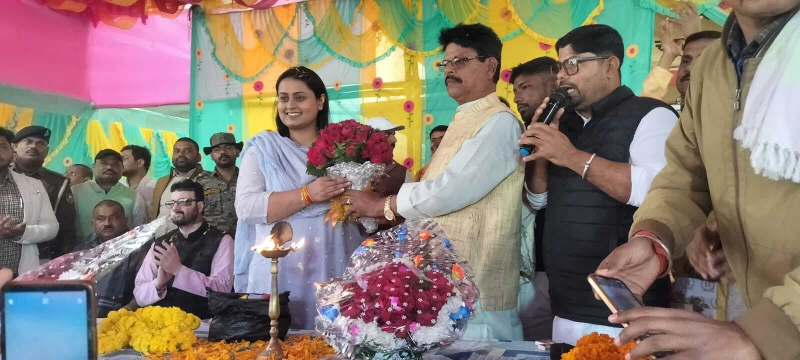 कुशमी में माघी काली पूजा पर मेले का खेल मंत्री श्रेयसी ने किया उद्घाटन