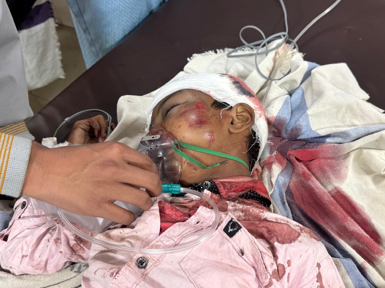 एनएच 131 पर ऑटो व कार में हुई टक्कर, पिता व पुत्री की मौत, पुत्र समेत छह घायल