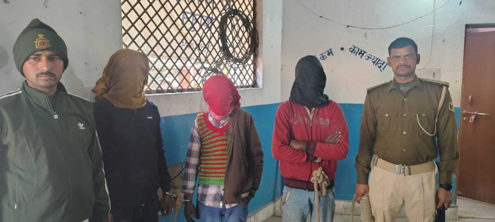 ट्रक चालकों से छिनतई करने वाले तीन युवक धराये