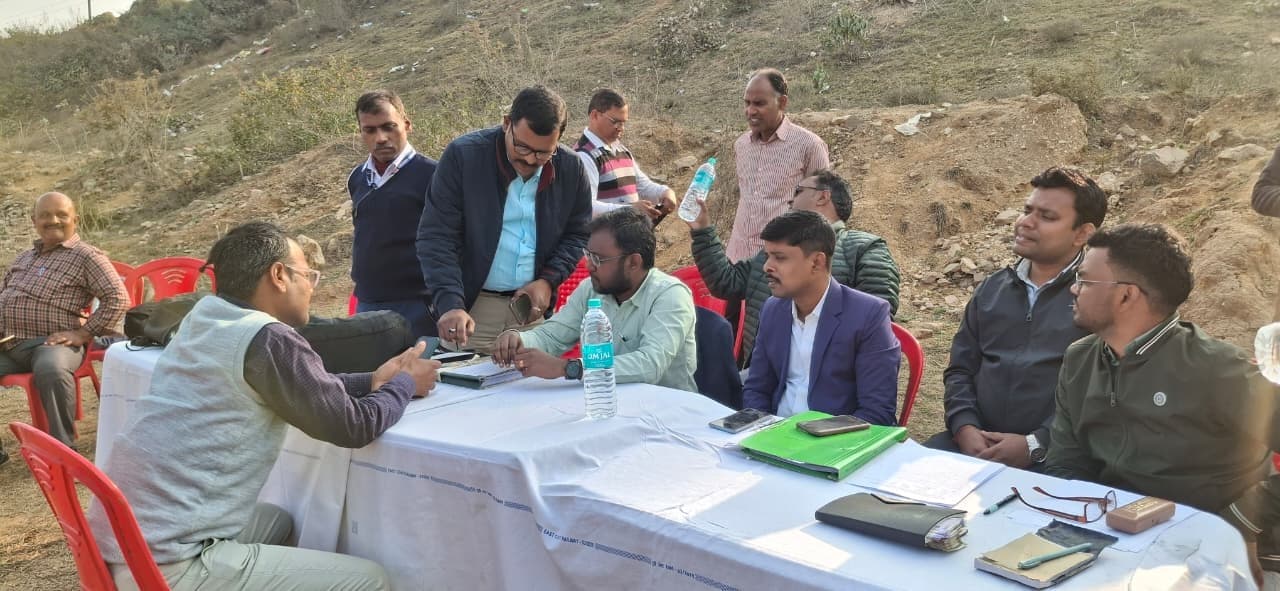 सीमेंट नीलामी में रेलवे के फैसले पर सवाल, सरकारी खजाने को लगा करीब 68 हजार का चूना