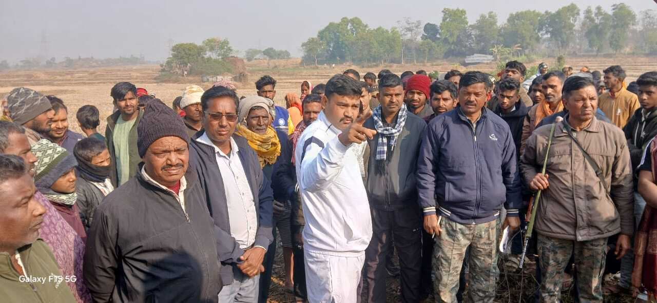 Giridih news :अर्द्धनिर्मित कुएं में मिला किशोर का शव