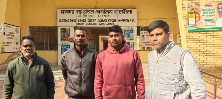 East Singhbhum News : सात माह से वेतन नहीं, भुखमरी की स्थिति