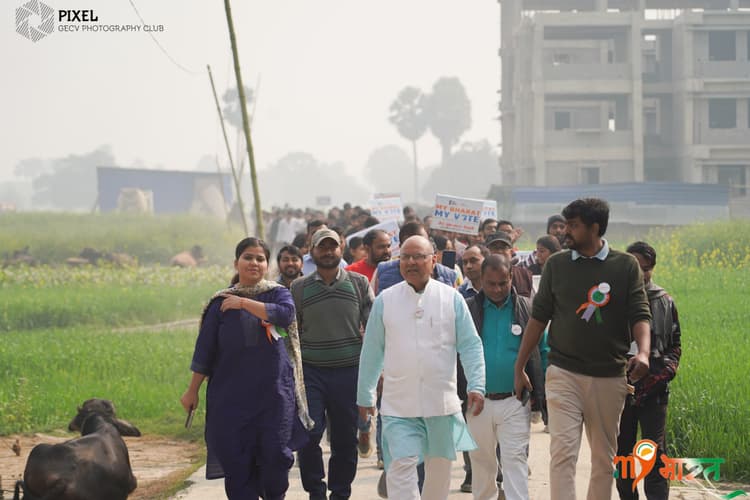 hajipur news. चुनावी प्रक्रिया में युवाओं की सहभागिता से लोकतंत्र की नींव होगी मजबूत