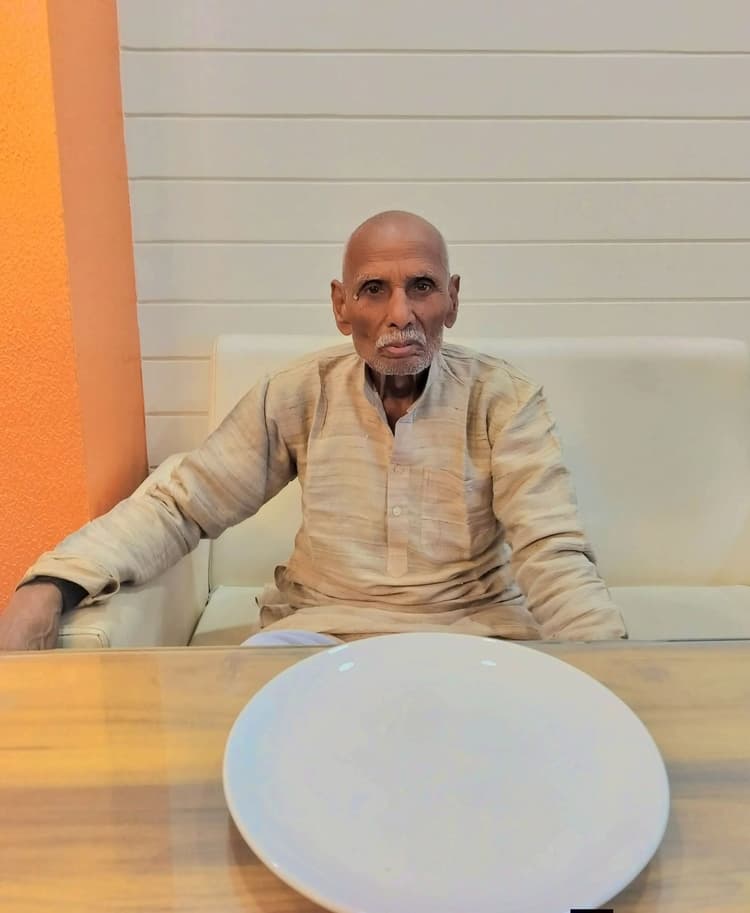 पैक्स अध्यक्ष दिलीप यादव को पितृ शोक