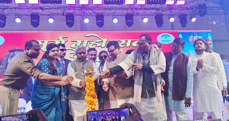 तीन दिवसीय सूर्य महोत्सव का भव्य आगाज, मेडिकल कॉलेज की हरी झंडी से उत्साह