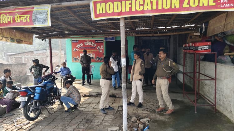 दुकान से एक लाख की संपत्ति की चोरी, व्यापारियों में आक्रोश