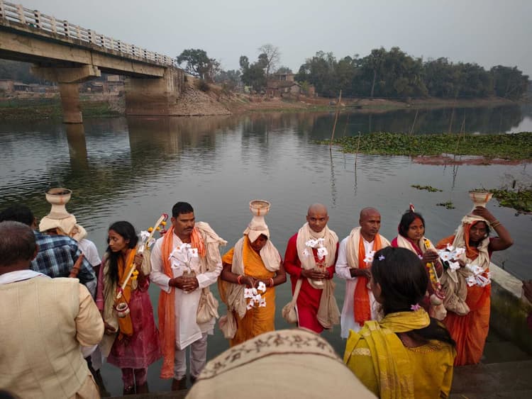 श्रद्धा, भक्तिभाव के साथ ठाड़ी व्रत मनाया