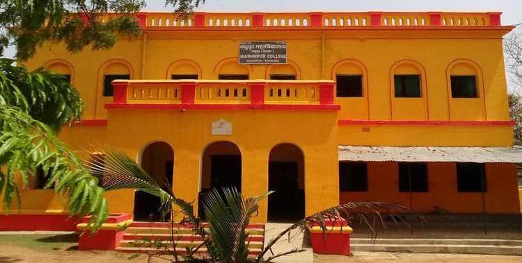 गणतंत्र दिवस की तैयारी पूरी, मंत्री गांधी चौक में करेंगे झंडोत्तोलन