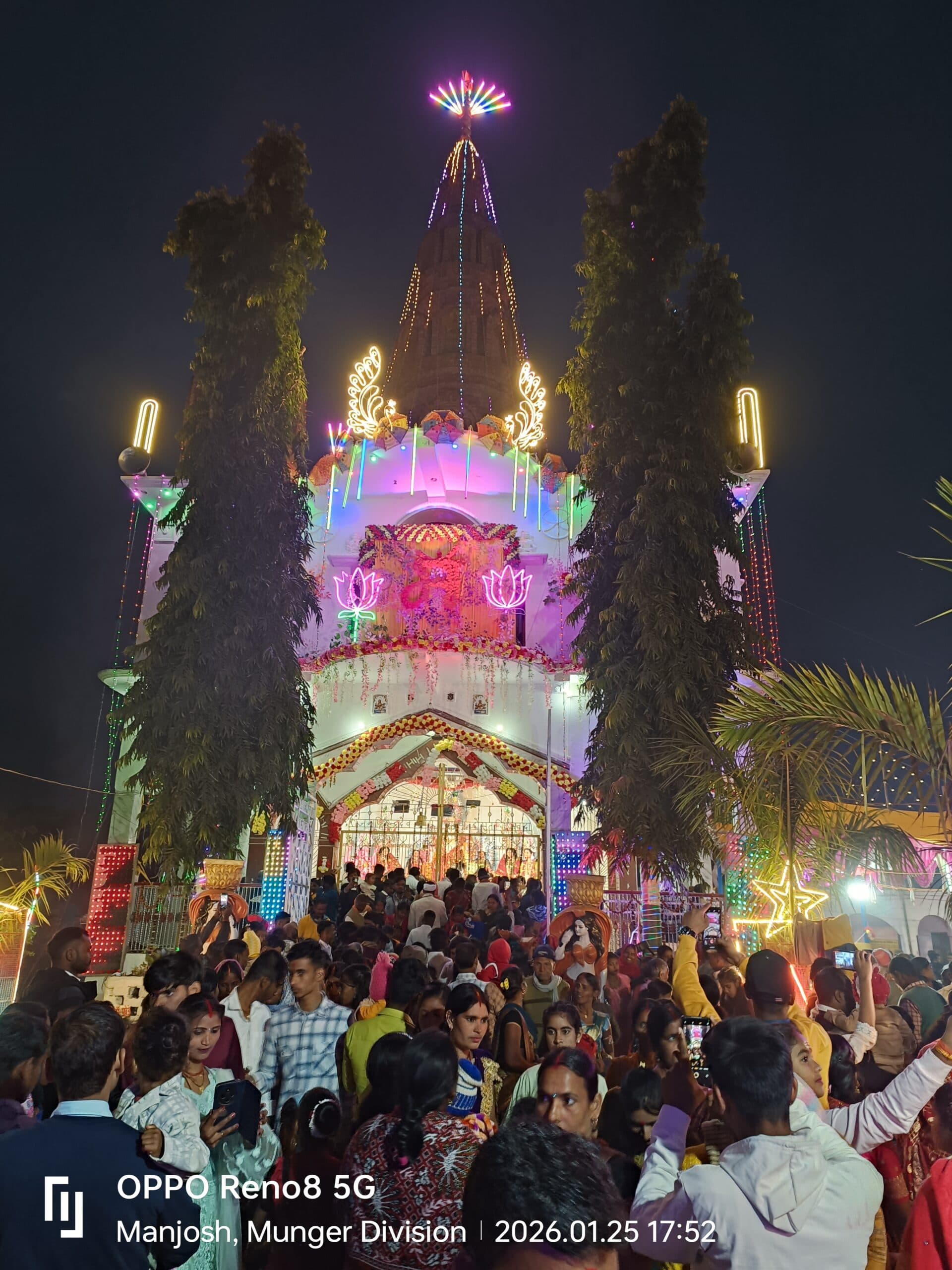 अखाड़े में पहलवानों ने दिखाया दम