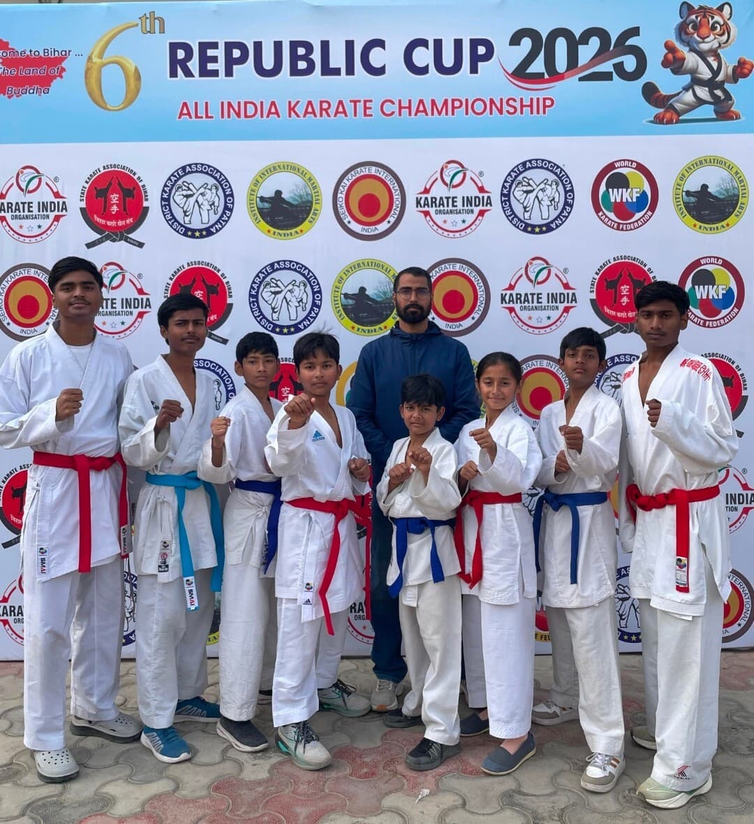 Darbhanga News: कराटे खिलाड़ियों ने पांच स्वर्ण सहित आठ पदक जीत बढ़या नाम