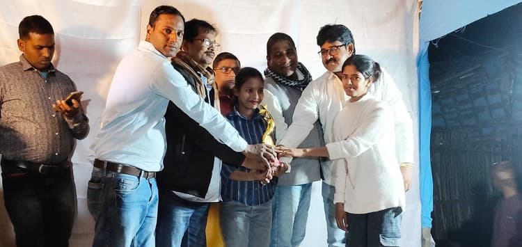 सोंडीहा में बच्चों ने बिखेरा जलवा, सांस्कृतिक कार्यक्रमों की रही धूम