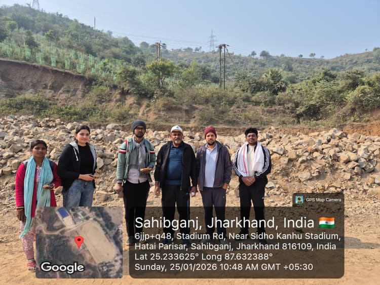 भूवैज्ञानिक ने राजमहल पहाड़ियों की शैल संरचनाओं व खनिज संसाधनों का किया अध्ययन