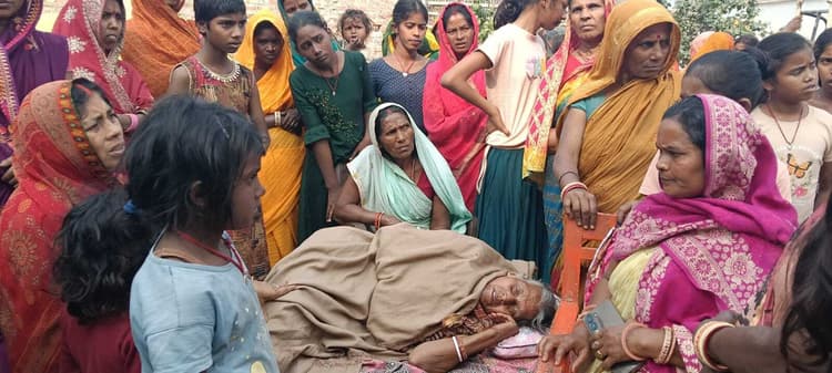 बेलदौर में पूर्व रंजिश को लेकर माली पंचायत के उप मुखिया पति को मारी गोली, स्थिति गंभीर