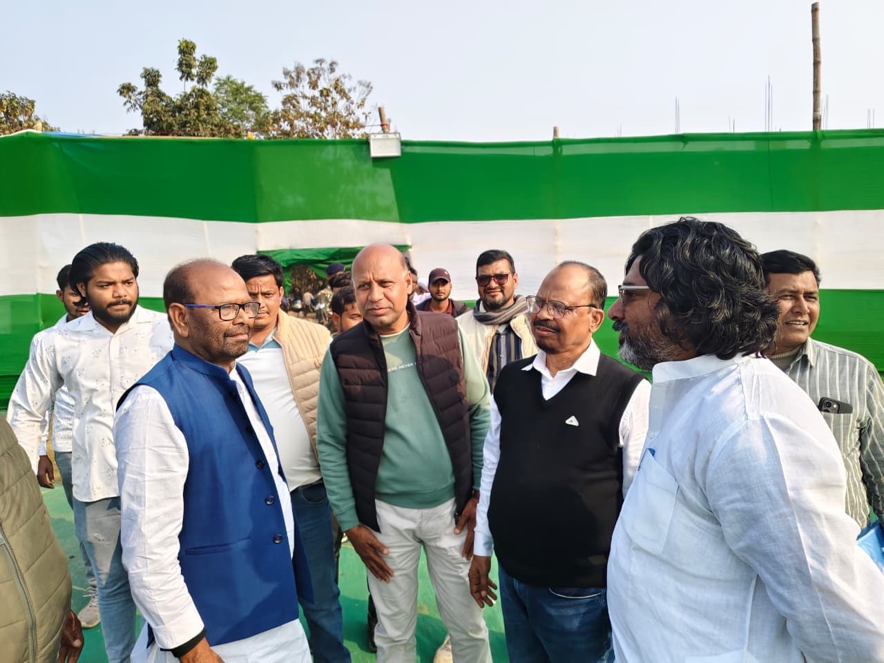 सामूहिक सौहार्द और संवाद को बढ़ायें कार्यकर्ता : सांसद