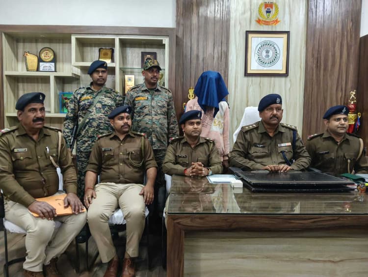 Bokaro News : चोरी की चार मोटरसाइकिलें बरामद, एक गिरफ्तार