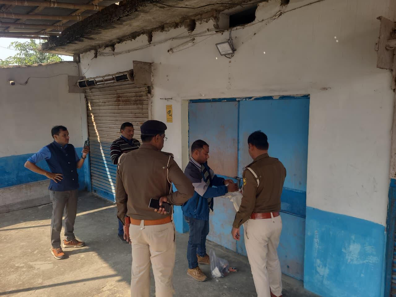 तीन अवैध नर्सिंग होम व पैथोलॉजी को किया सील