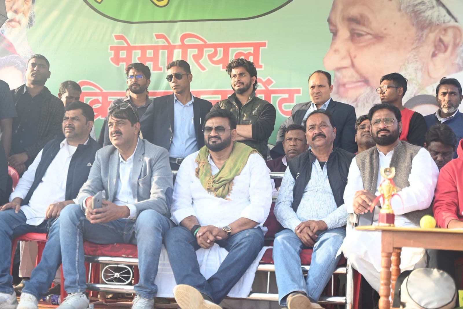 Deoghar news : सेमीफाइनल मैच में इजहार ज्वेलरी ने जेएस किंग इलेवन को हराया