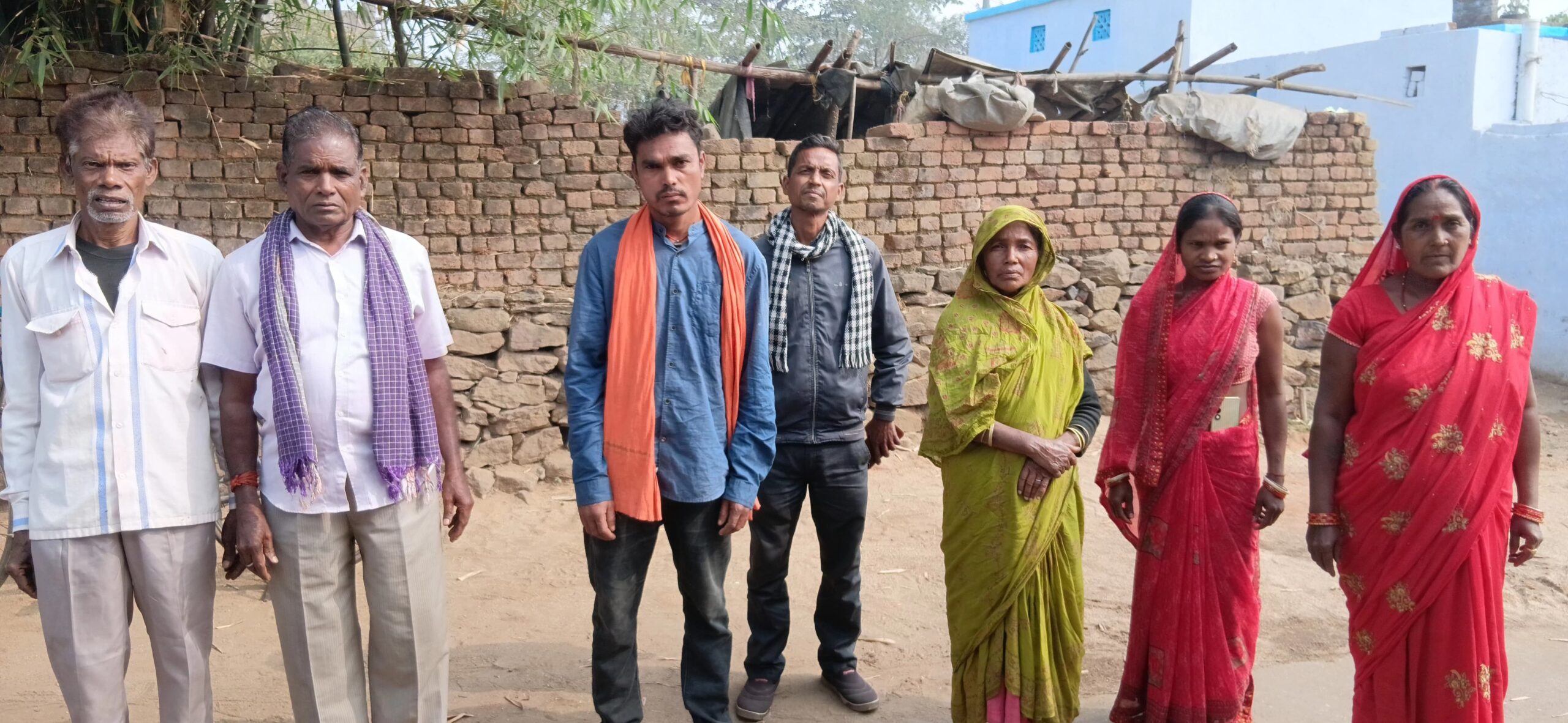 Bokaro News : सामुदायिक भवनों में चल रहे आंगनबाड़ी और स्वास्थ्य केंद्र