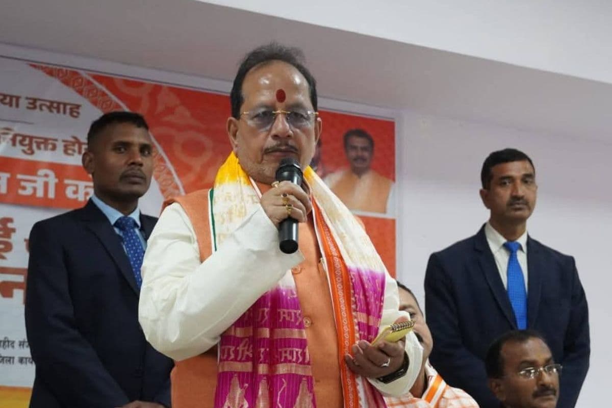 जमीन माफियाओं को विजय सिन्हा ने हड़काया, बोले- कफन बांधकर निकला हूं, गलत नहीं करने दूंगा