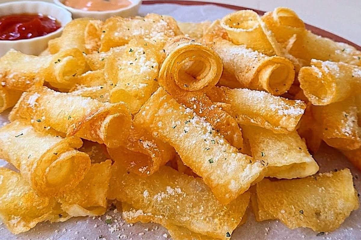 Potato Roll Chips Recipe: आलू रोल चिप्स कैसे बनाएं?