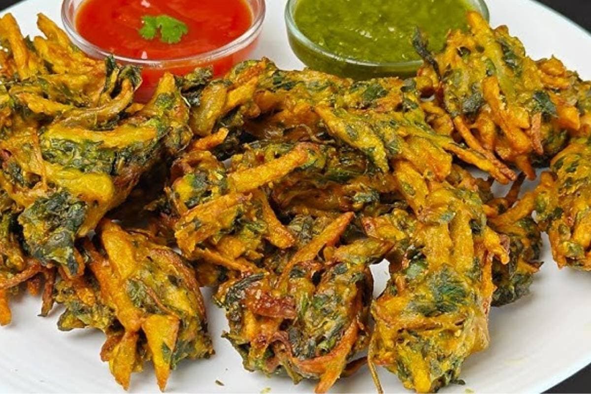 लहसुन पत्ता पकौड़े (Green Garlic Pakora) बनाने की रेसिपी