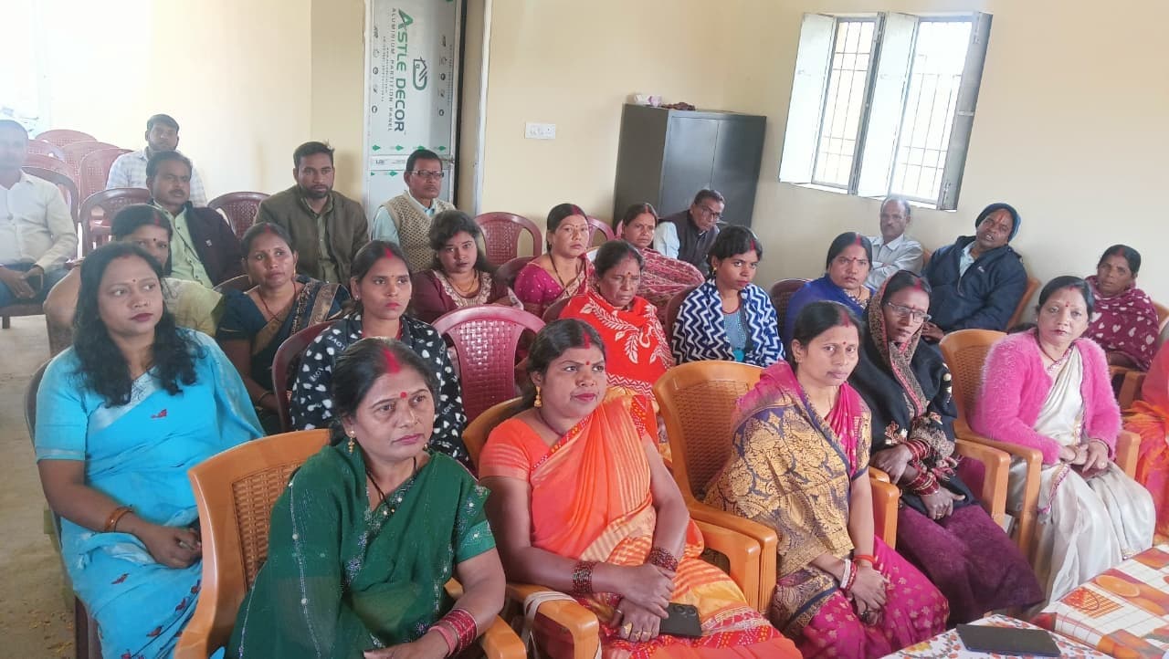 Giridih News :विश्वकर्मा समाज ने तय की मिस्त्रियों की मजदूरी